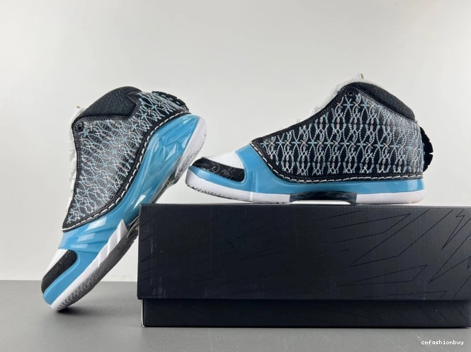 318376-041 UNC 23 Jordan 1004